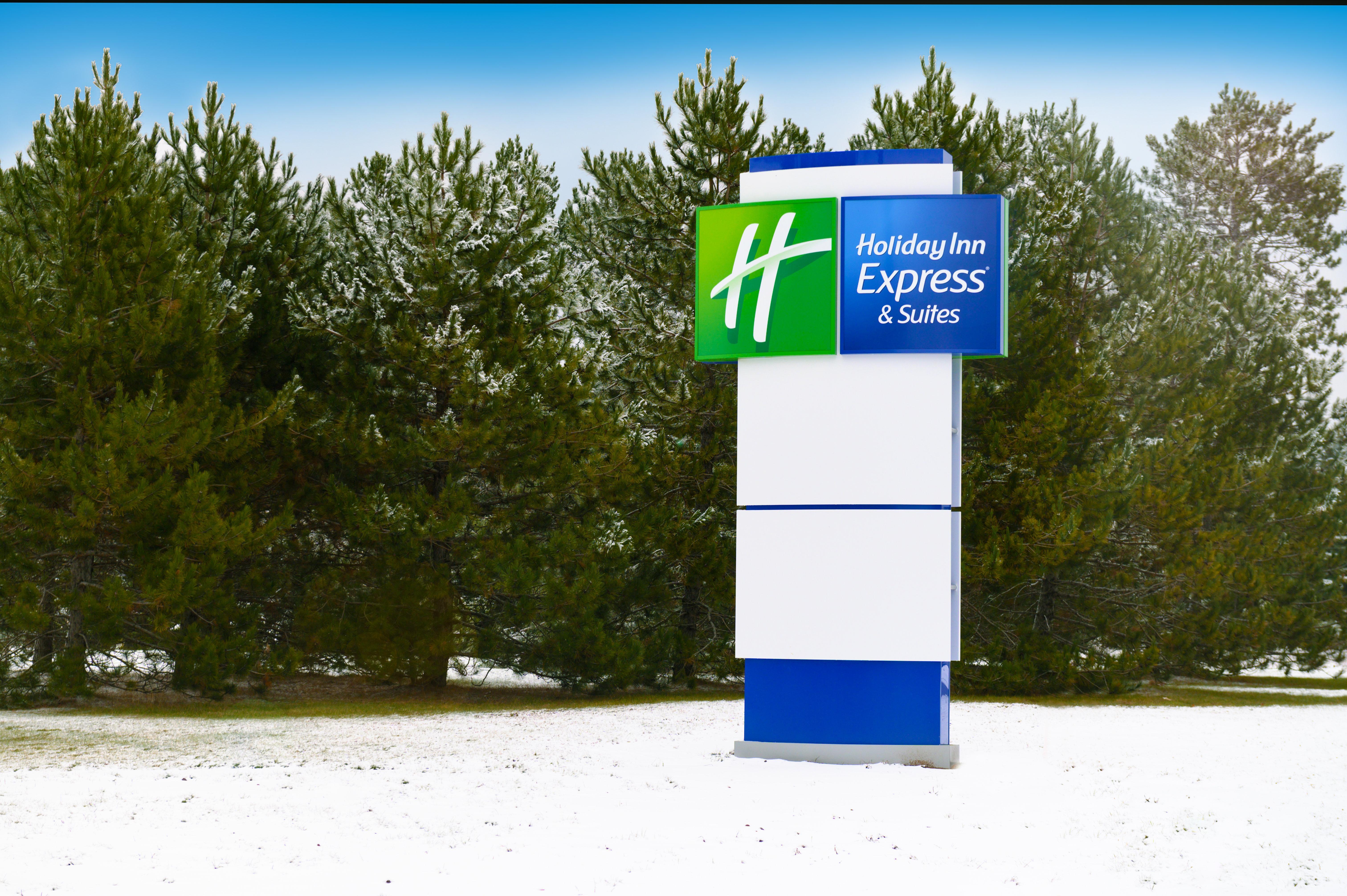 Holiday Inn Express & Suites Hayward By Ihg Esterno foto