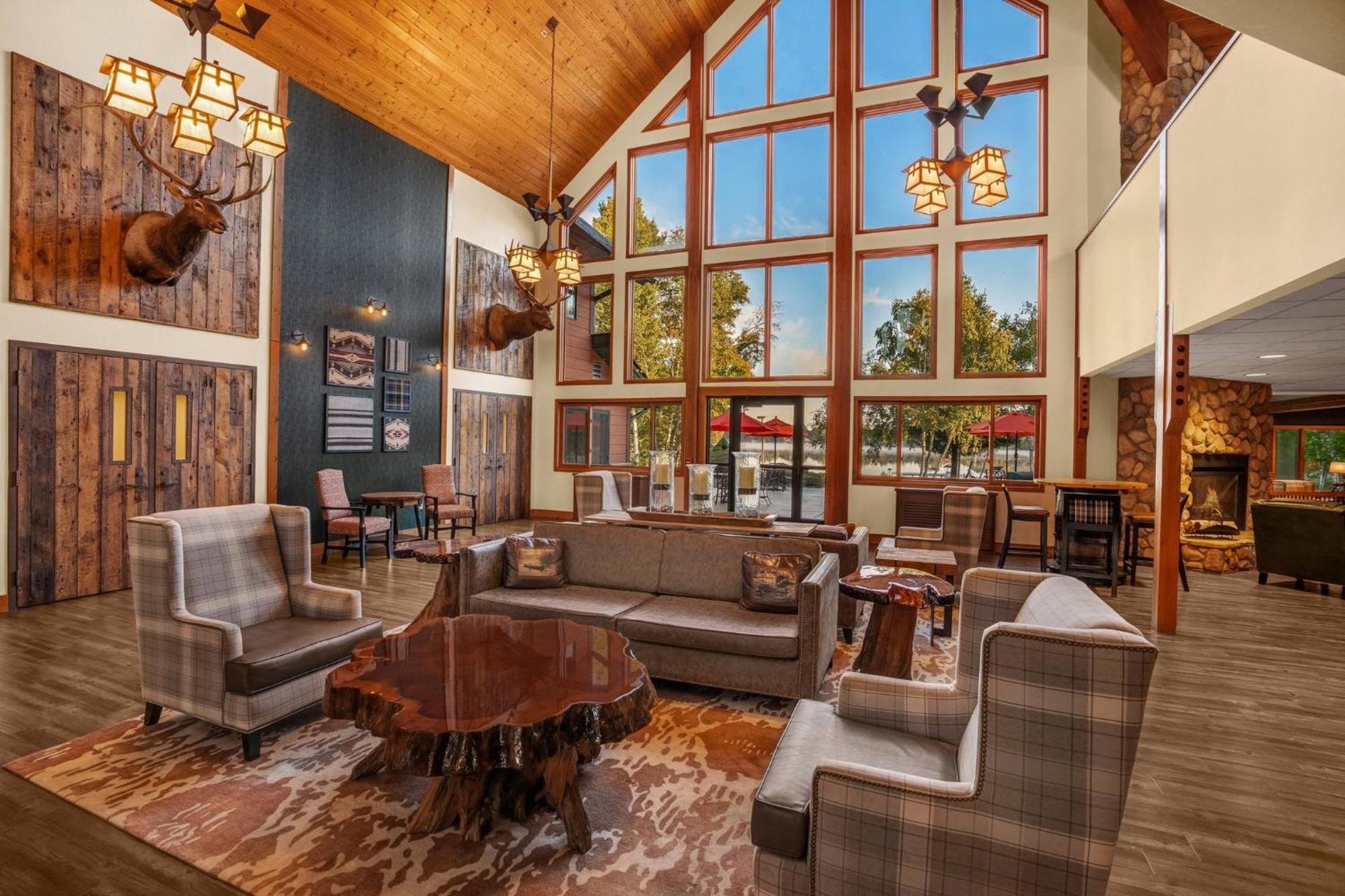 Holiday Inn Express & Suites Hayward By Ihg Esterno foto