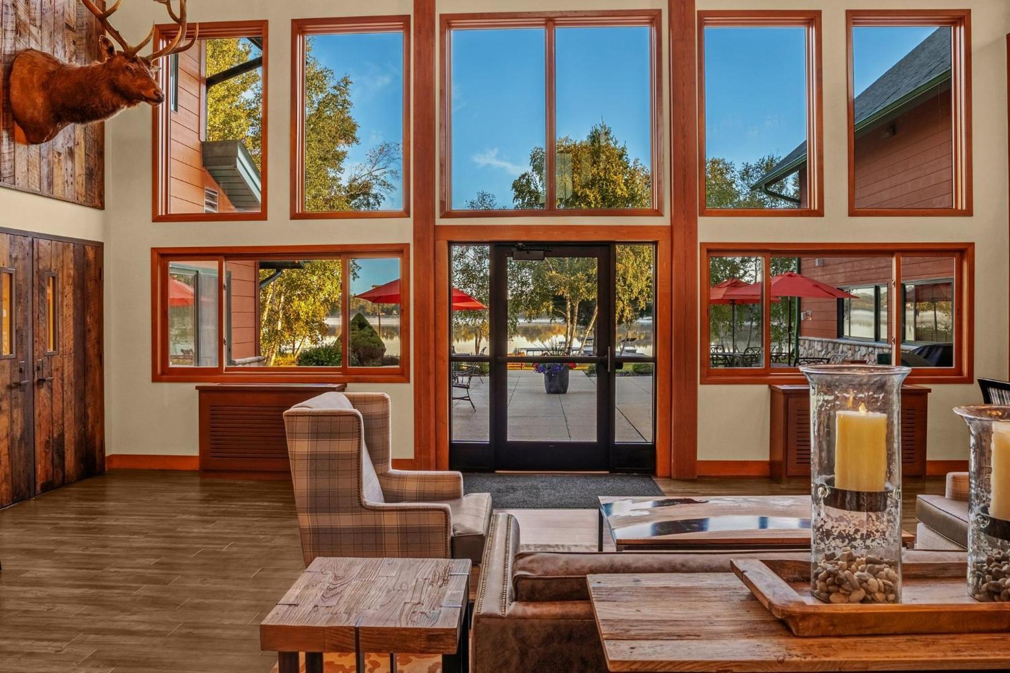 Holiday Inn Express & Suites Hayward By Ihg Esterno foto