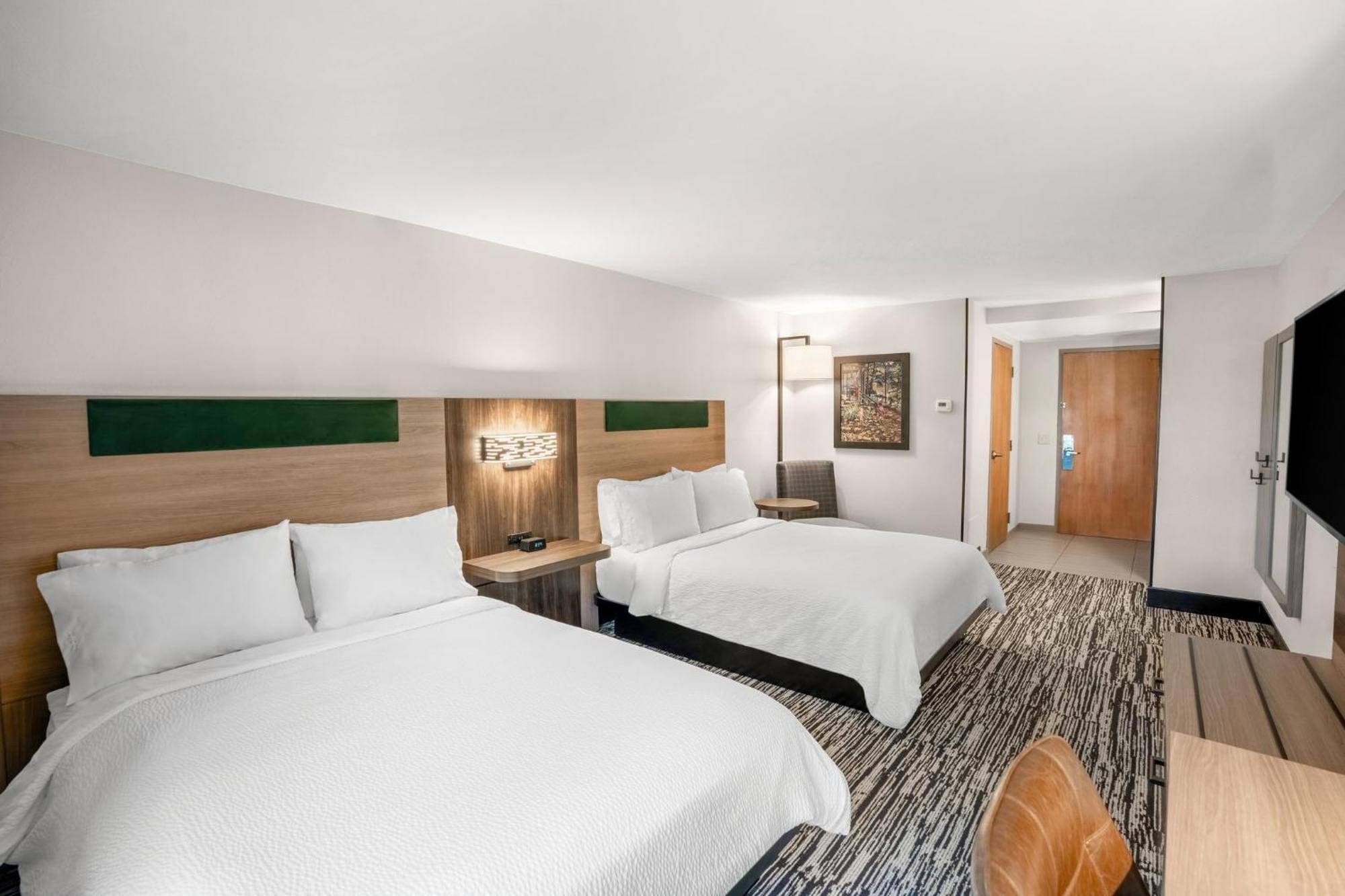 Holiday Inn Express & Suites Hayward By Ihg Esterno foto